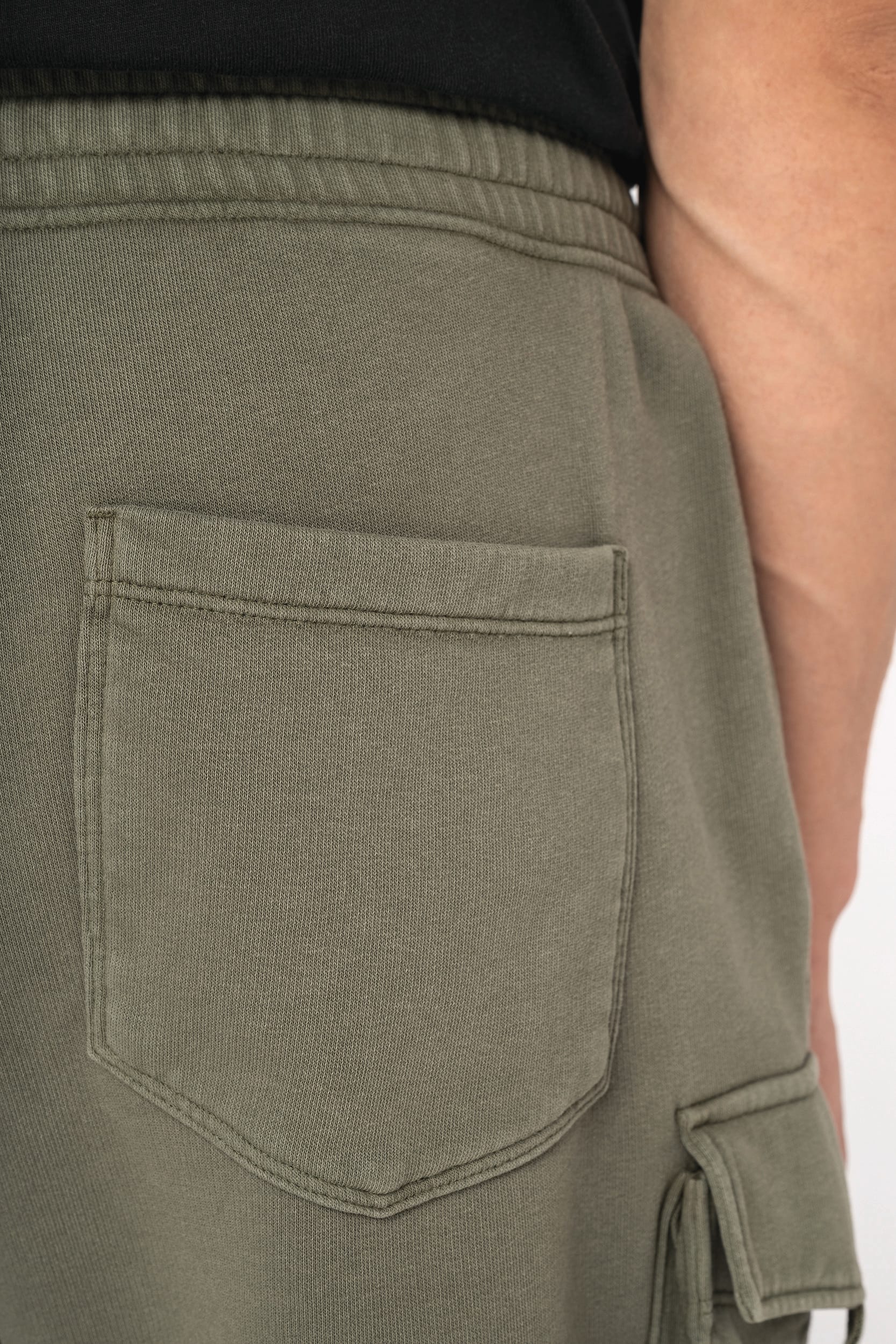 Short cargo écoresponsable délavé French Terry homme - Image 6