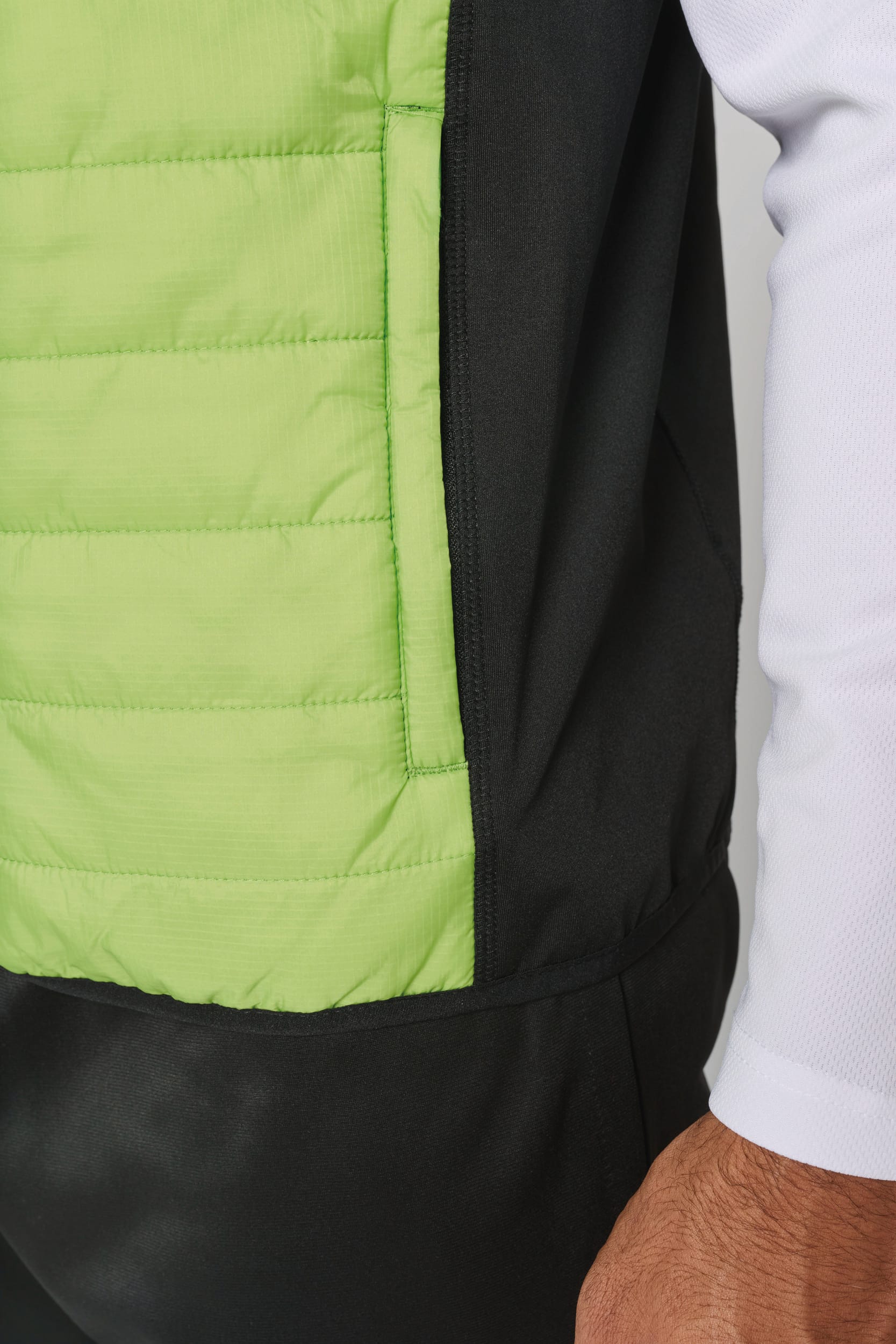 Veste sport bi-matière sans manches unisexe - Image 9