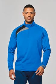 Sweat d'entraînement porté par un homme