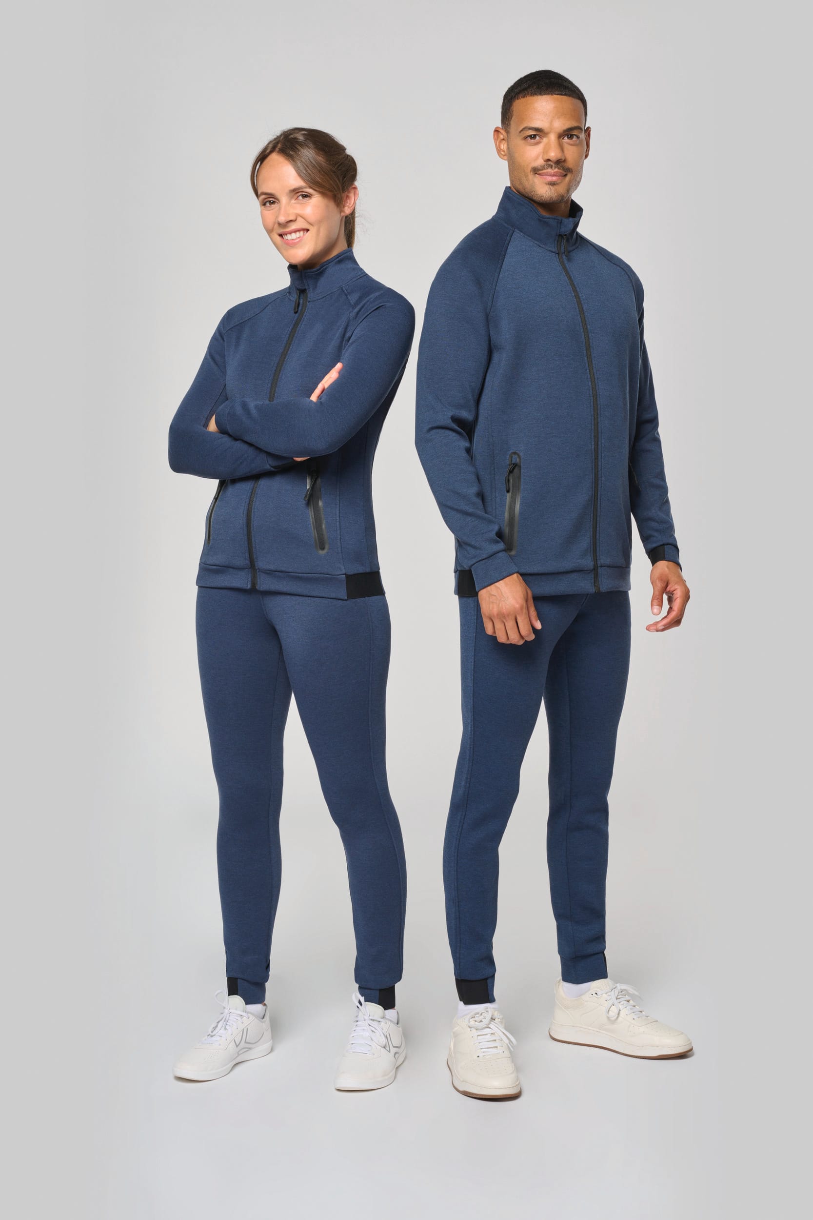 Casaco com gola subida