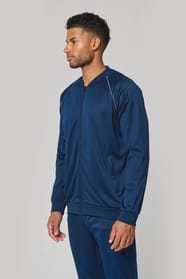 Veste de survêtement zippée avec liseré porté par un homme