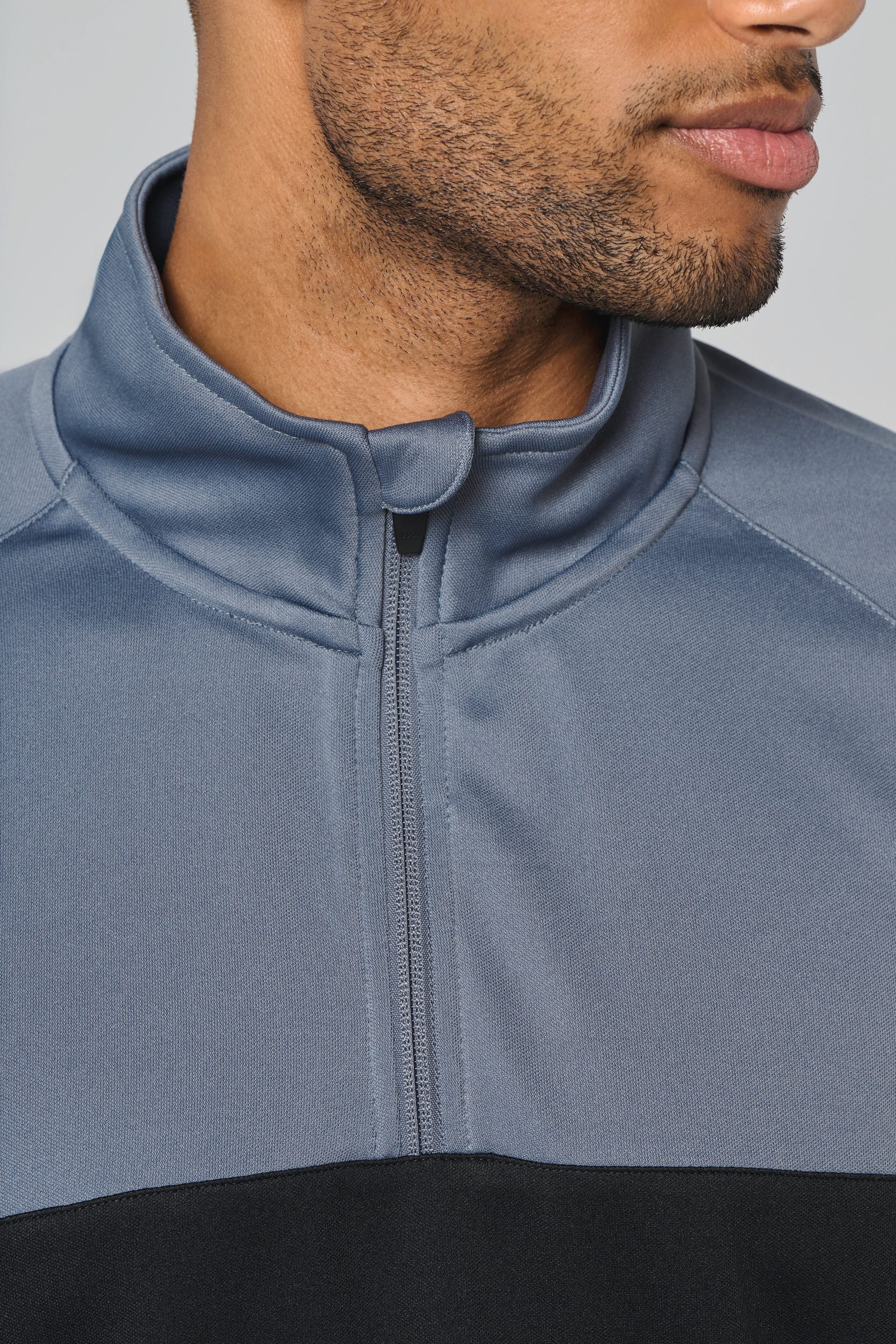 Sweat d&rsquo;entrainement 1/4 zip unisexe - Image 15