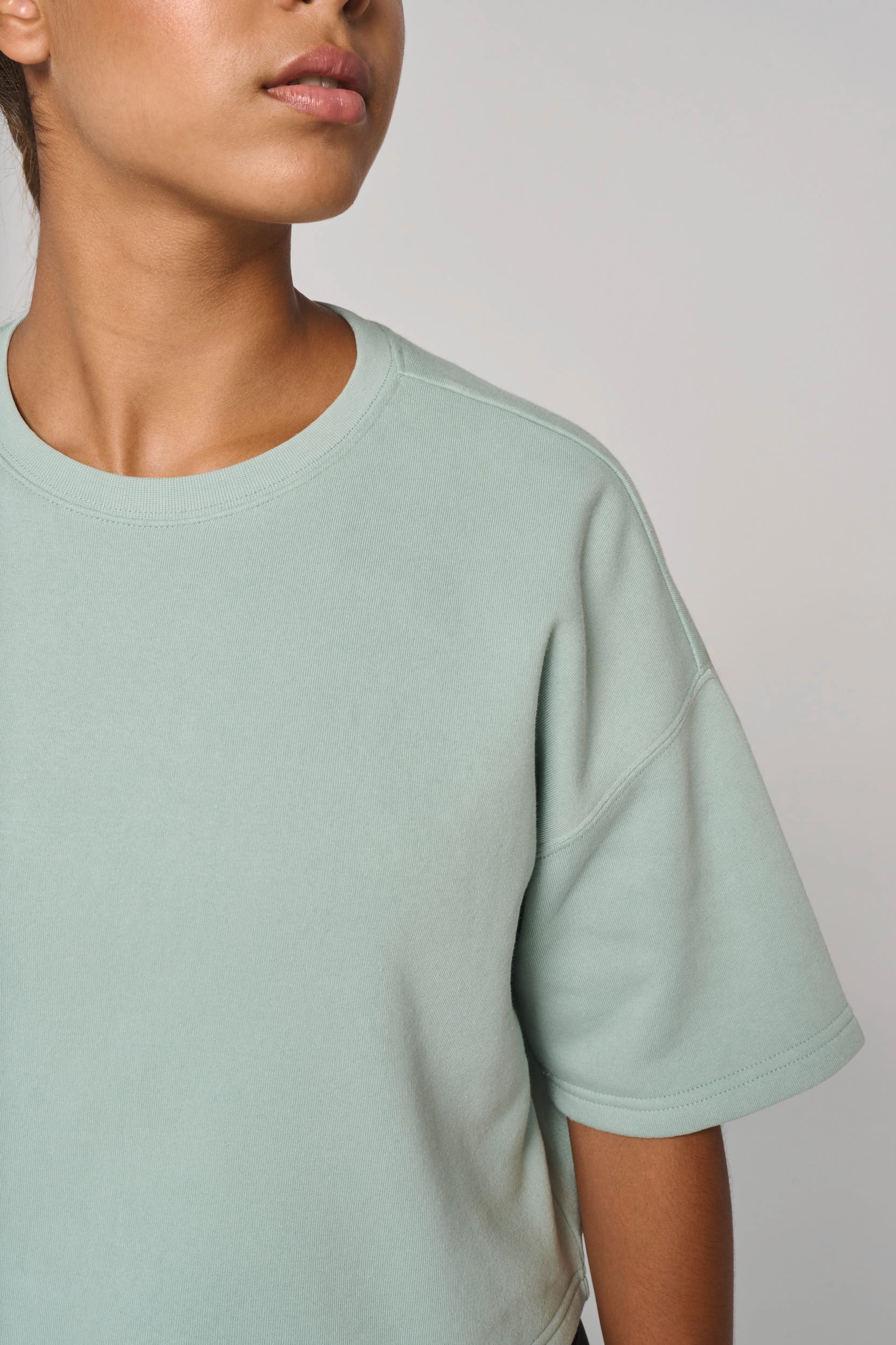 Sweat-shirt crop à manches courtes col rond femme - Image 8