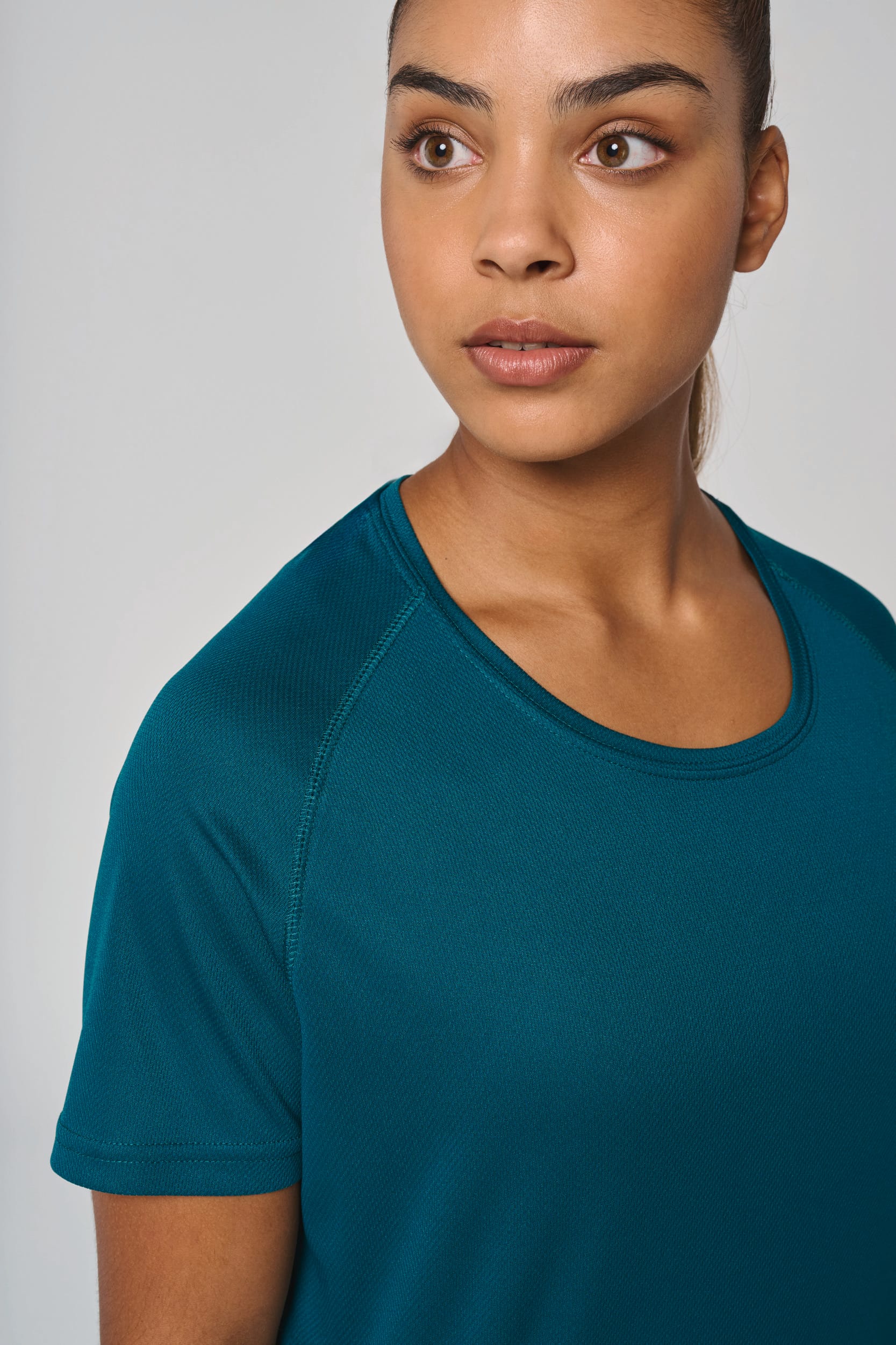 T-shirt de sport à col rond recyclé femme - Image 6
