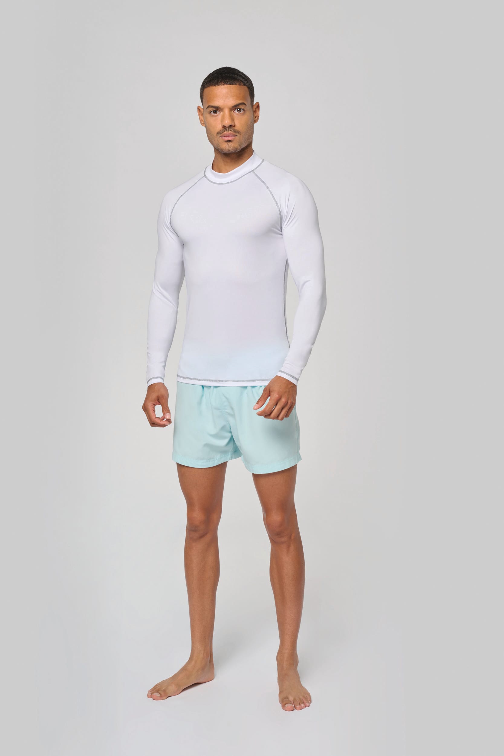 Adult technical long-sleeved T-shirt with UV protection