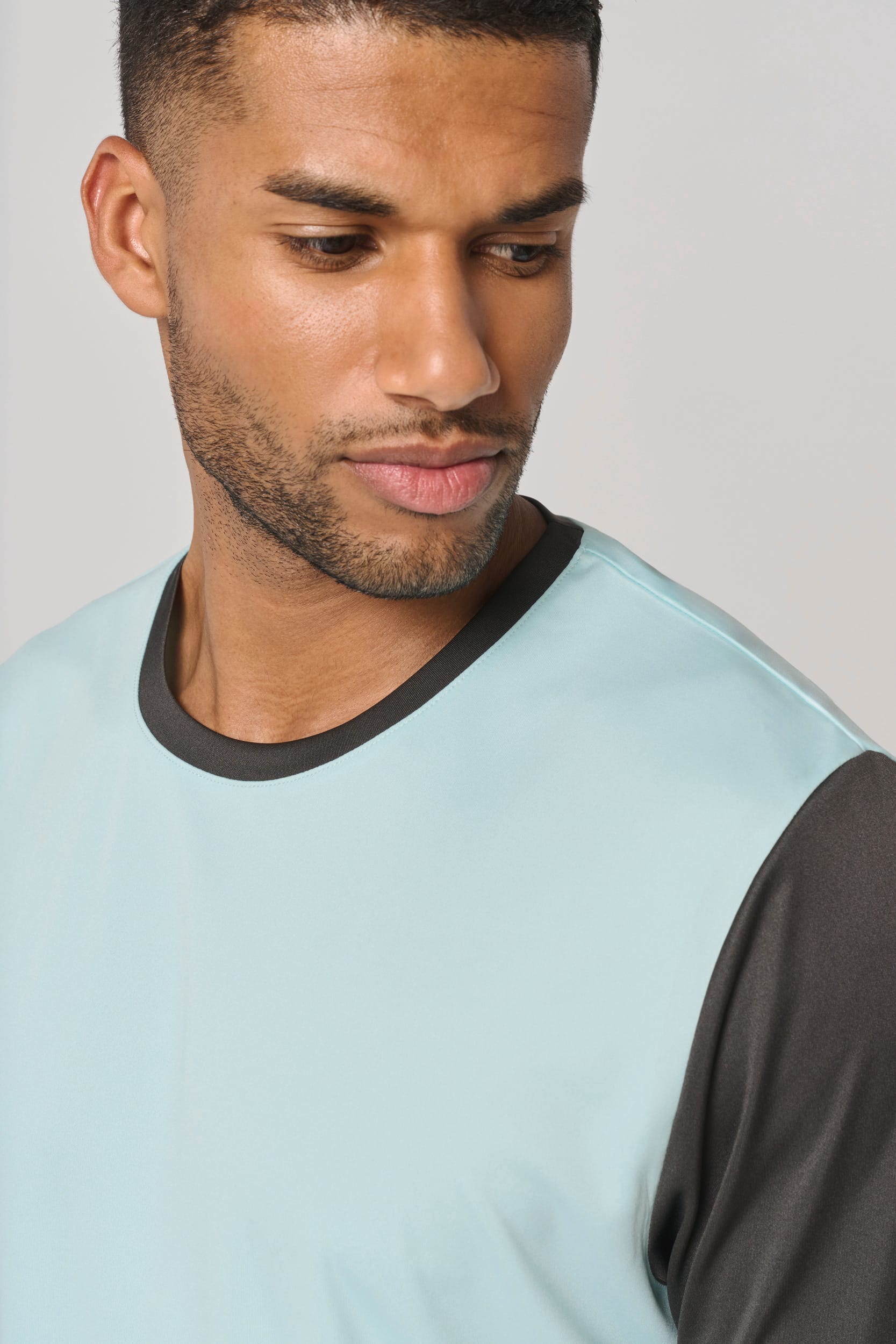 T-shirt multidesporto bicolor de manga curta unissexo