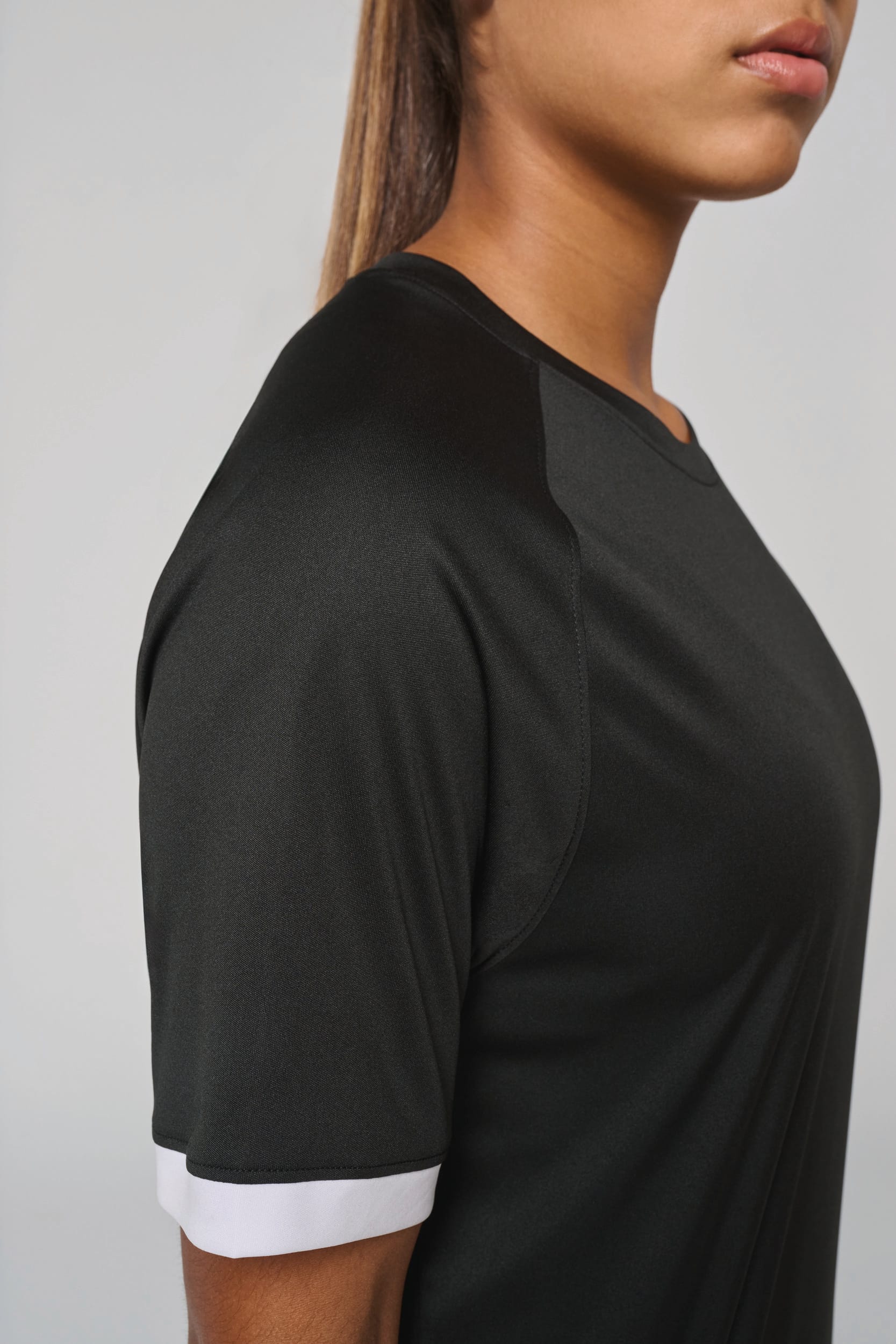 T-shirt multidesporto em poliéster unissexo