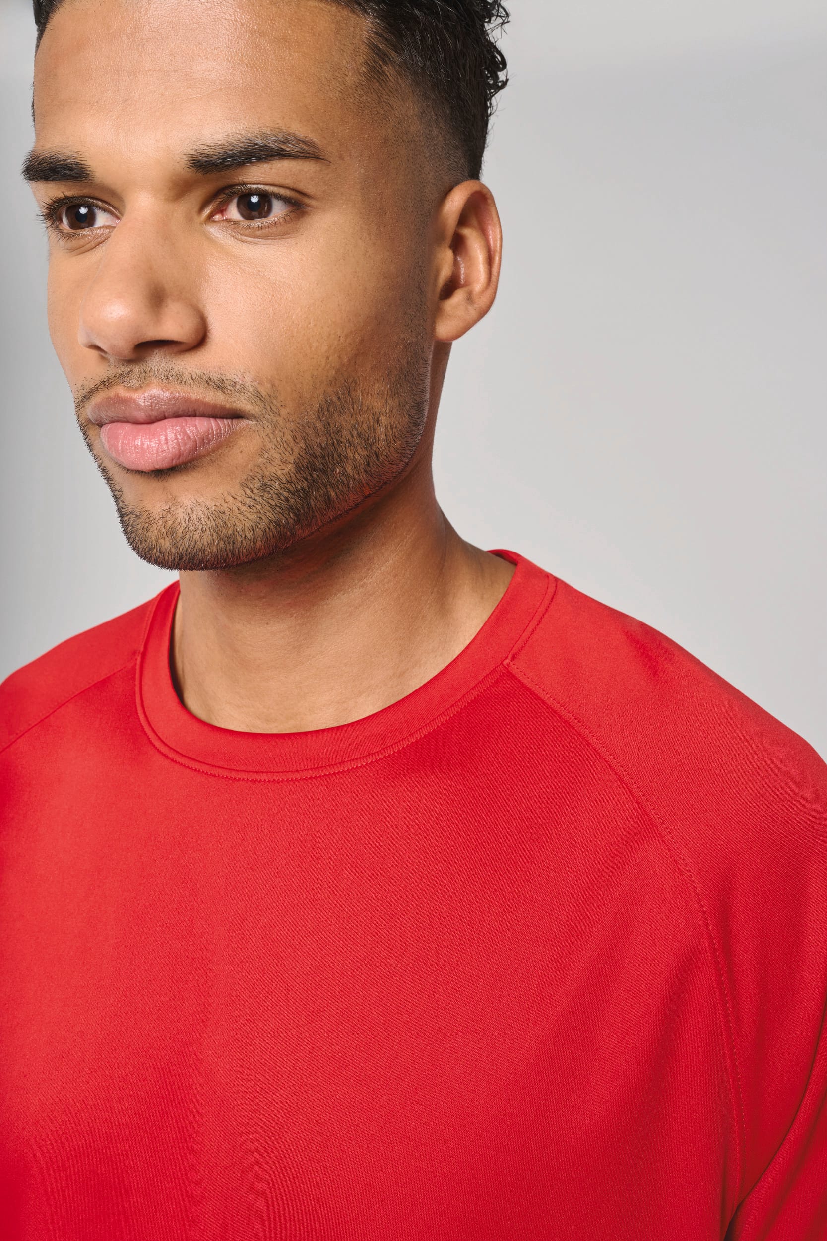 T-shirt multidesporto em poliéster unissexo