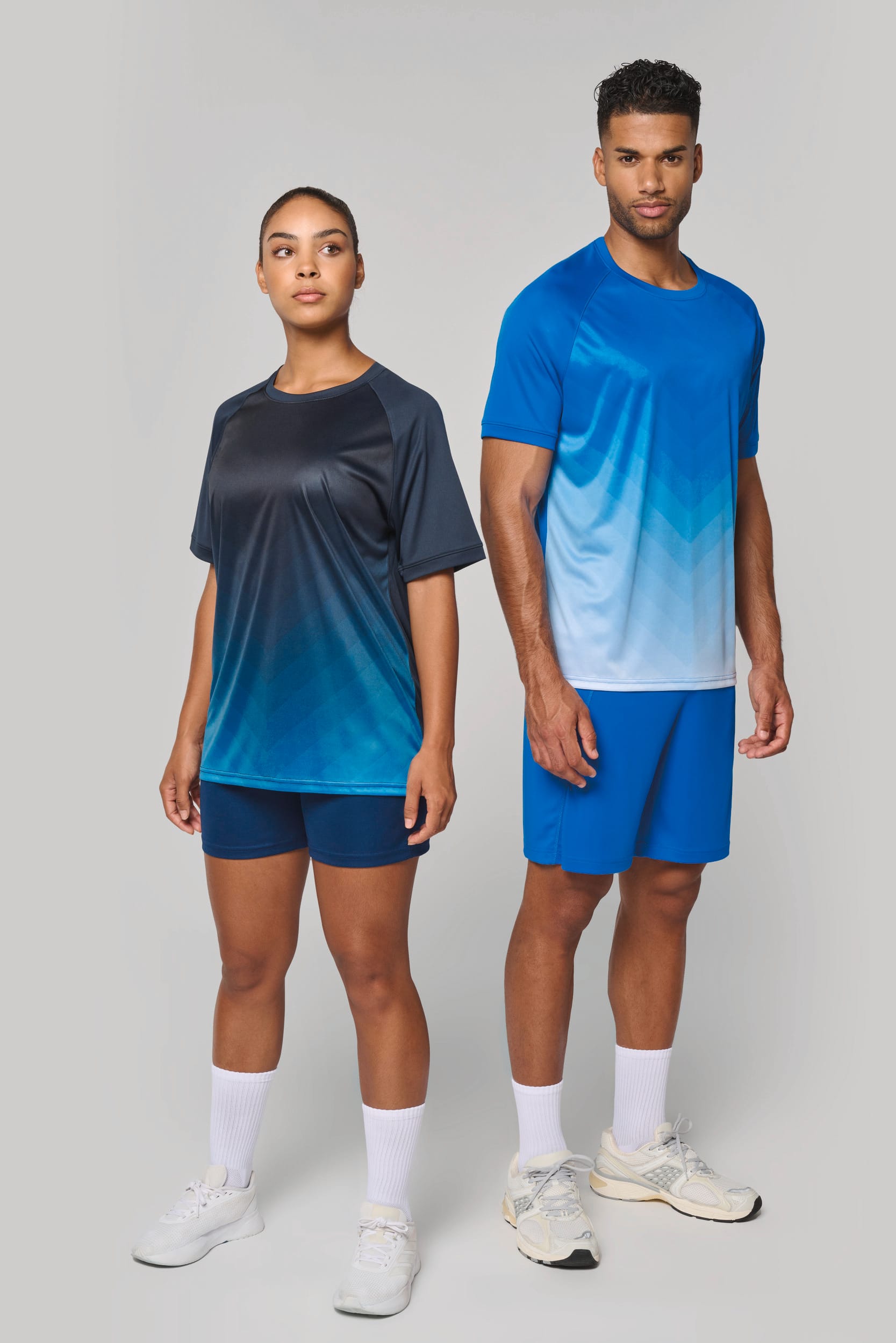 T-shirt multidesporto em poliéster sublimado unissexo