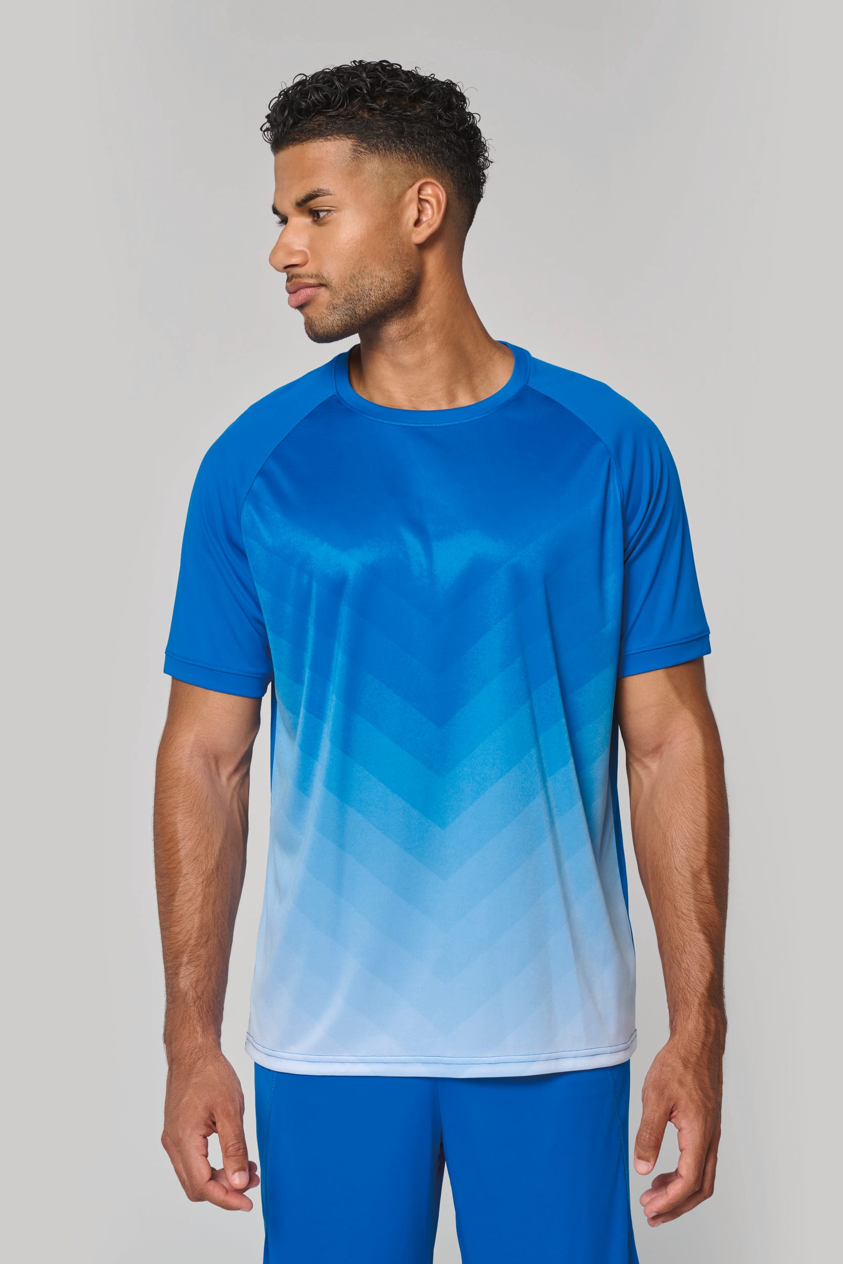 T-shirt multidesporto em poliéster sublimado unissexo