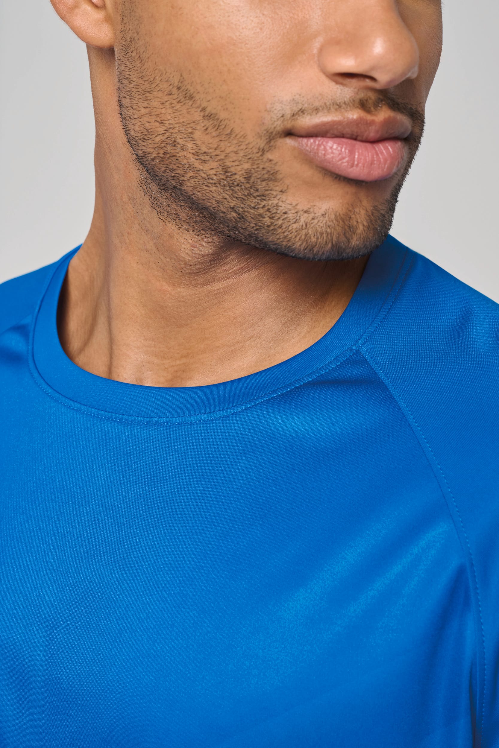 T-shirt multidesporto em poliéster sublimado unissexo