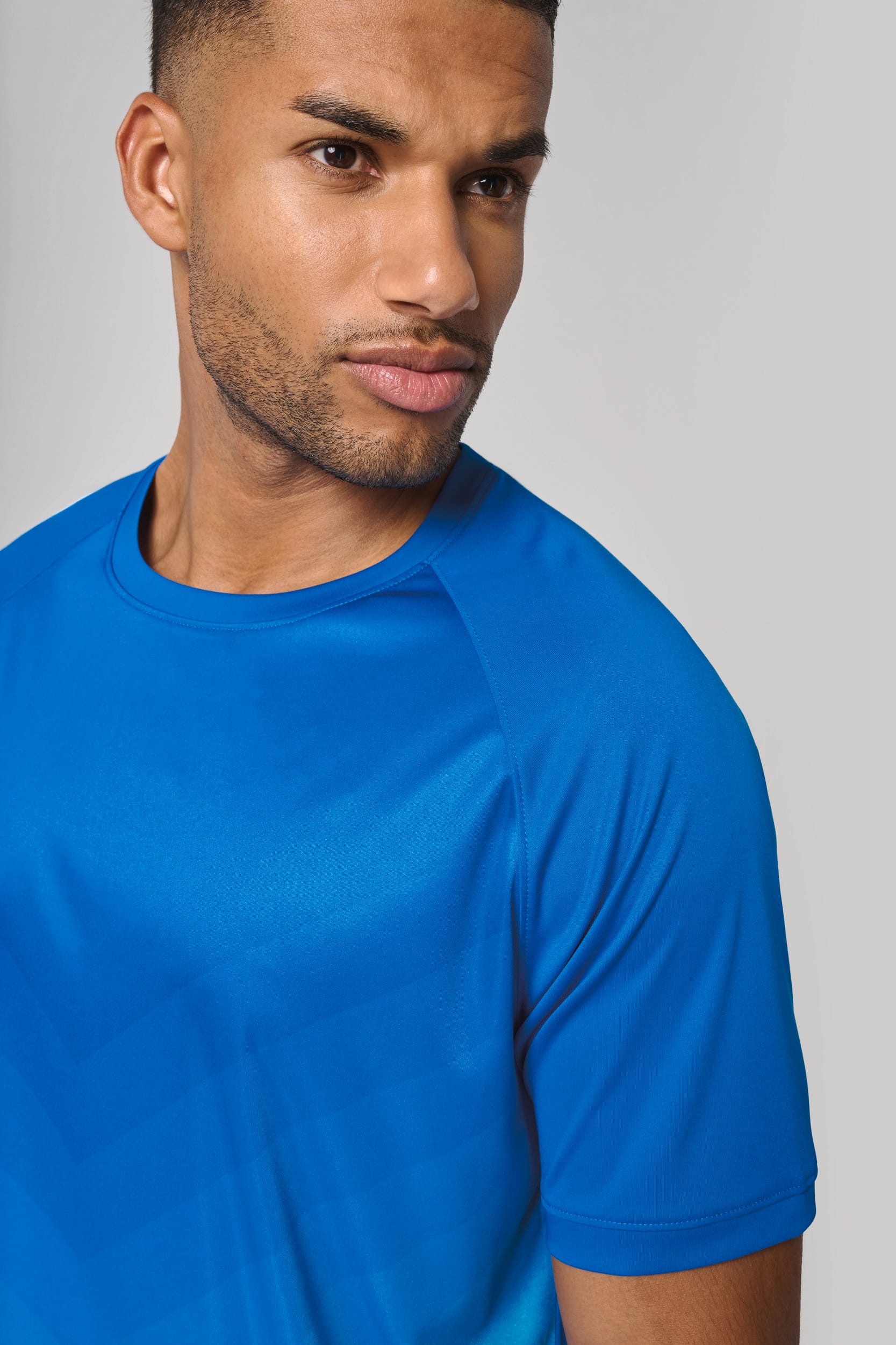 T-shirt multidesporto em poliéster sublimado unissexo