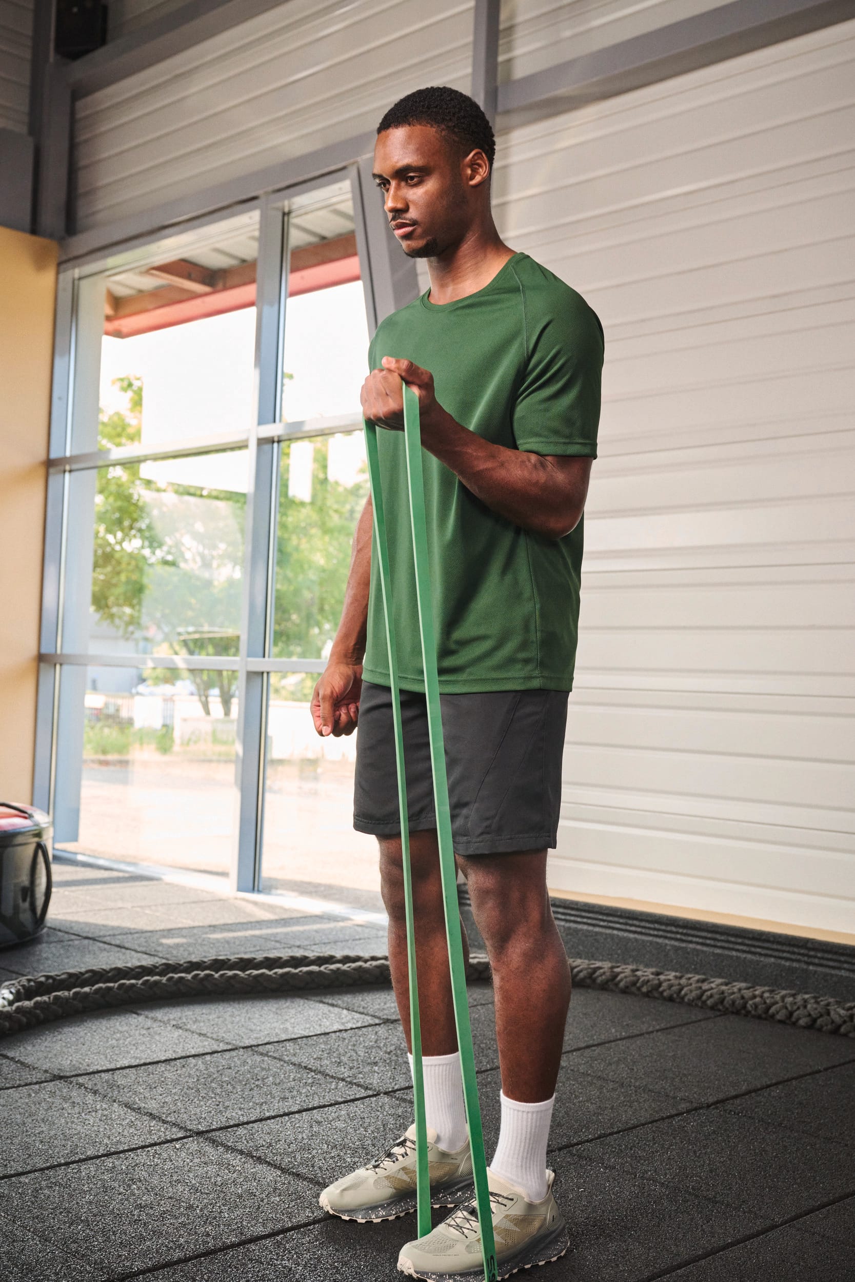 T-shirt de sport manches courtes homme - Image 11