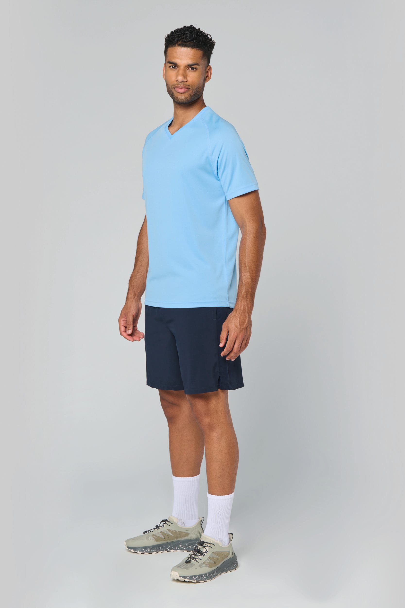 T-shirt de sport manches courtes col v homme - Image 2