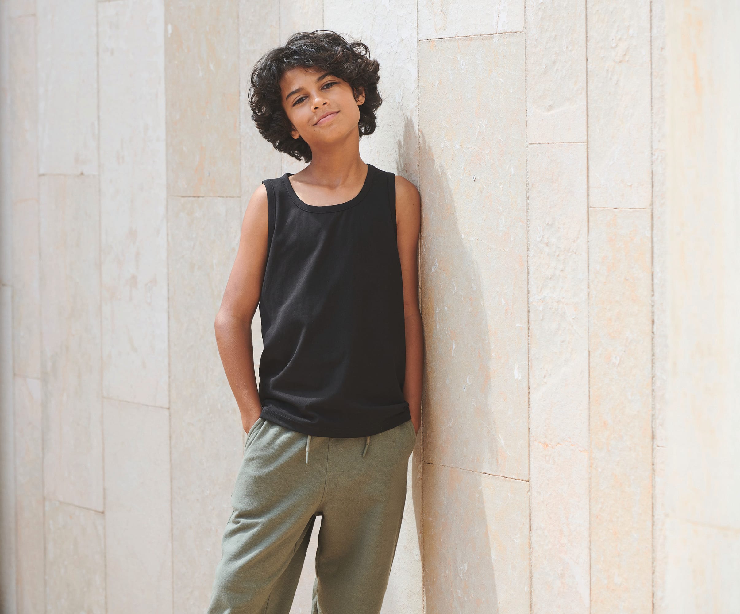 T-shirt de cavas de criança