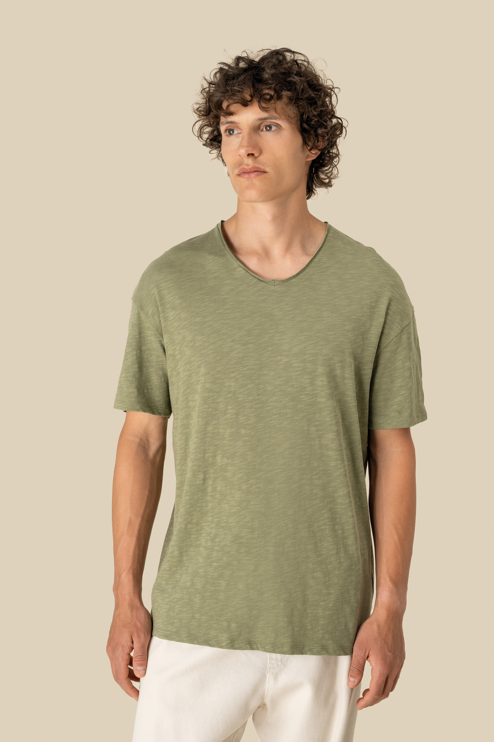 Ecologisch heren-T-shirt met slubhals en afhangende schouders