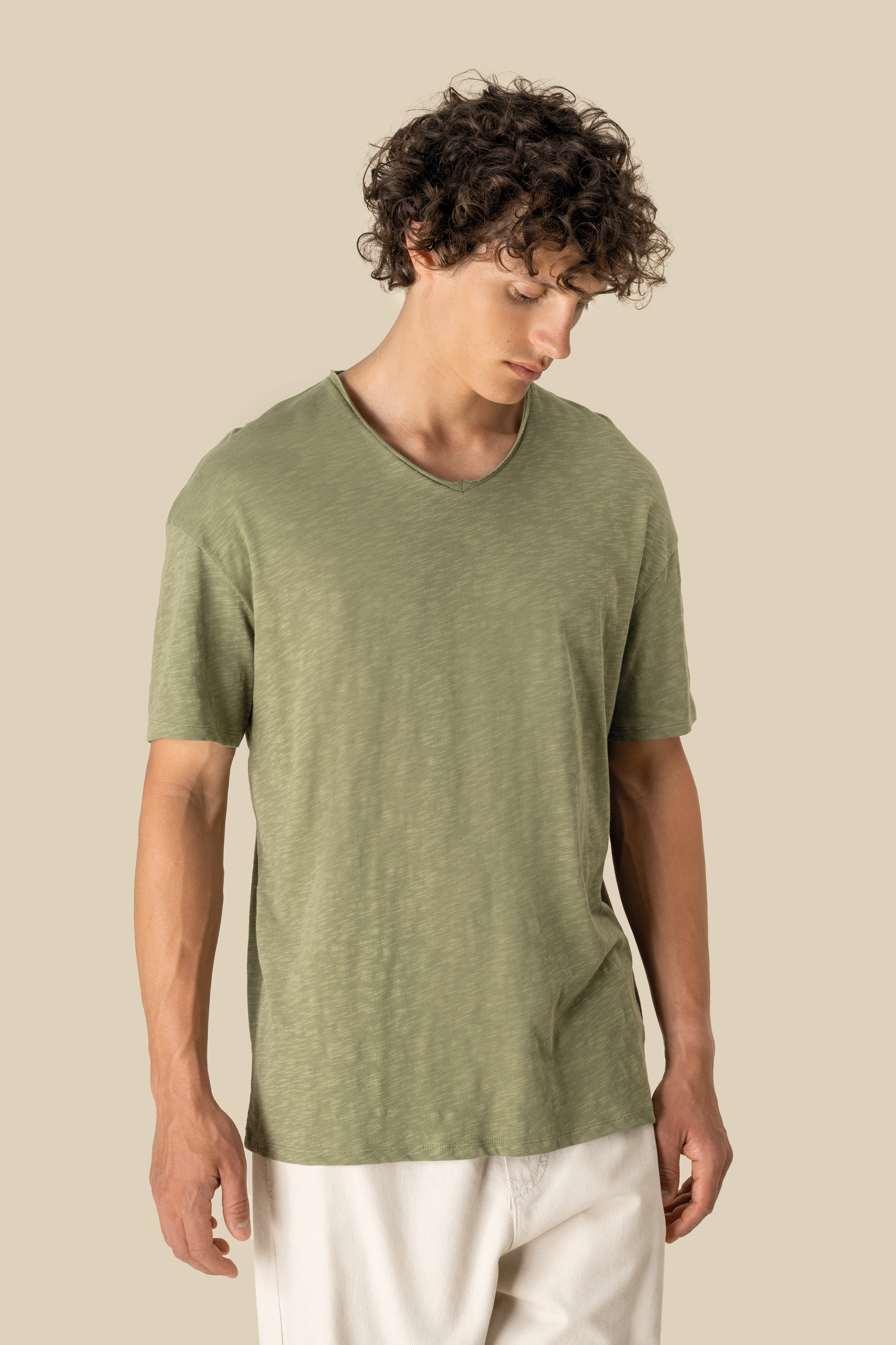 Ecologisch heren-T-shirt met slubhals en afhangende schouders
