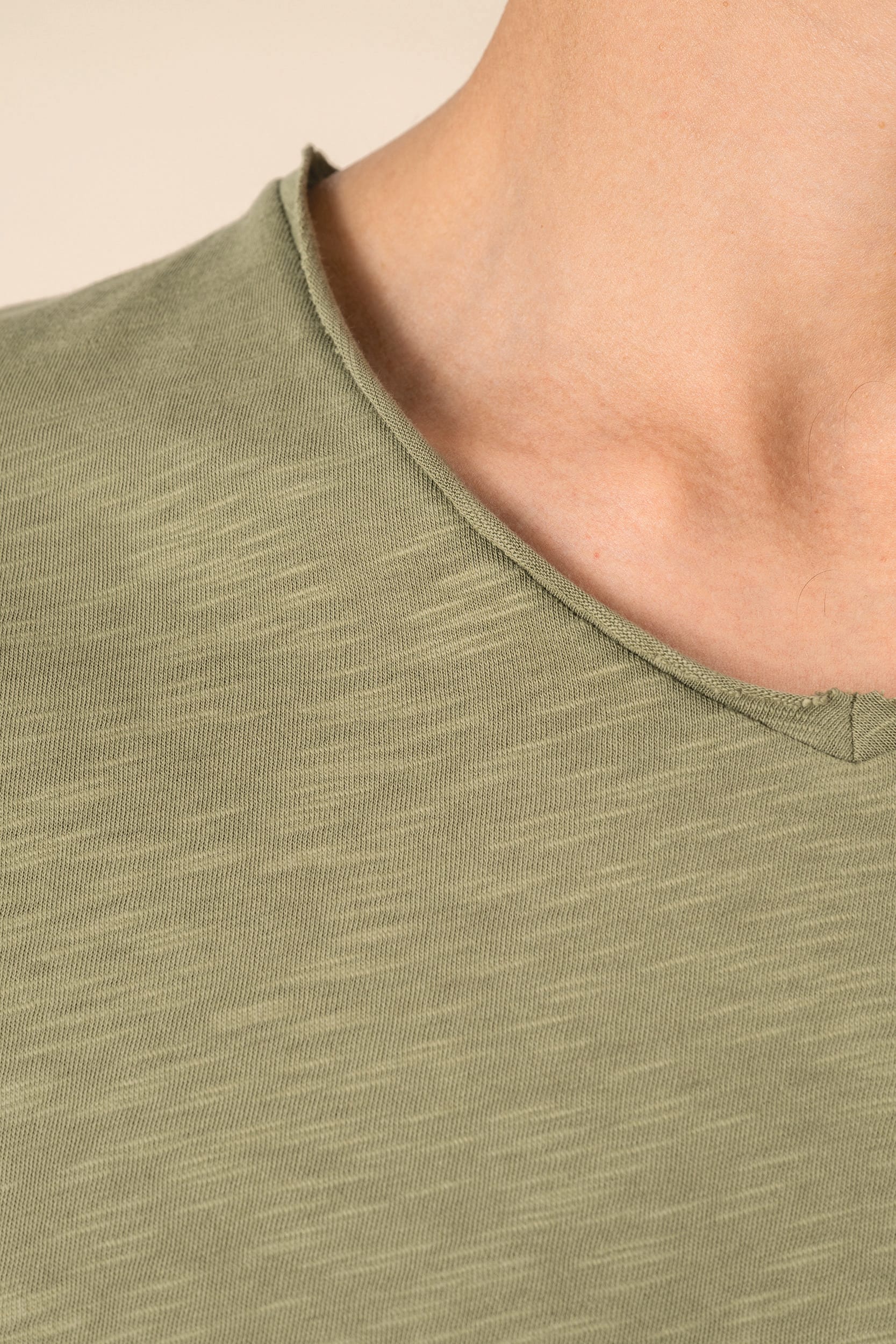 T-shirt écoresponsable col slub à épaules tombantes homme - Image 7