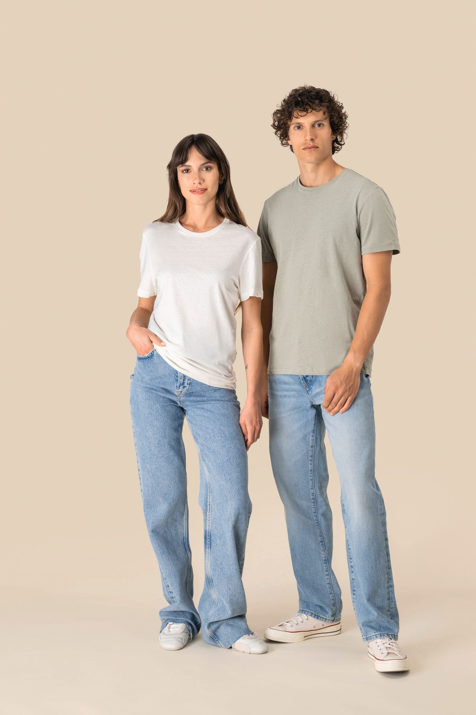 T-shirt écoresponsable en coton bio et lin unisexe - Image 2