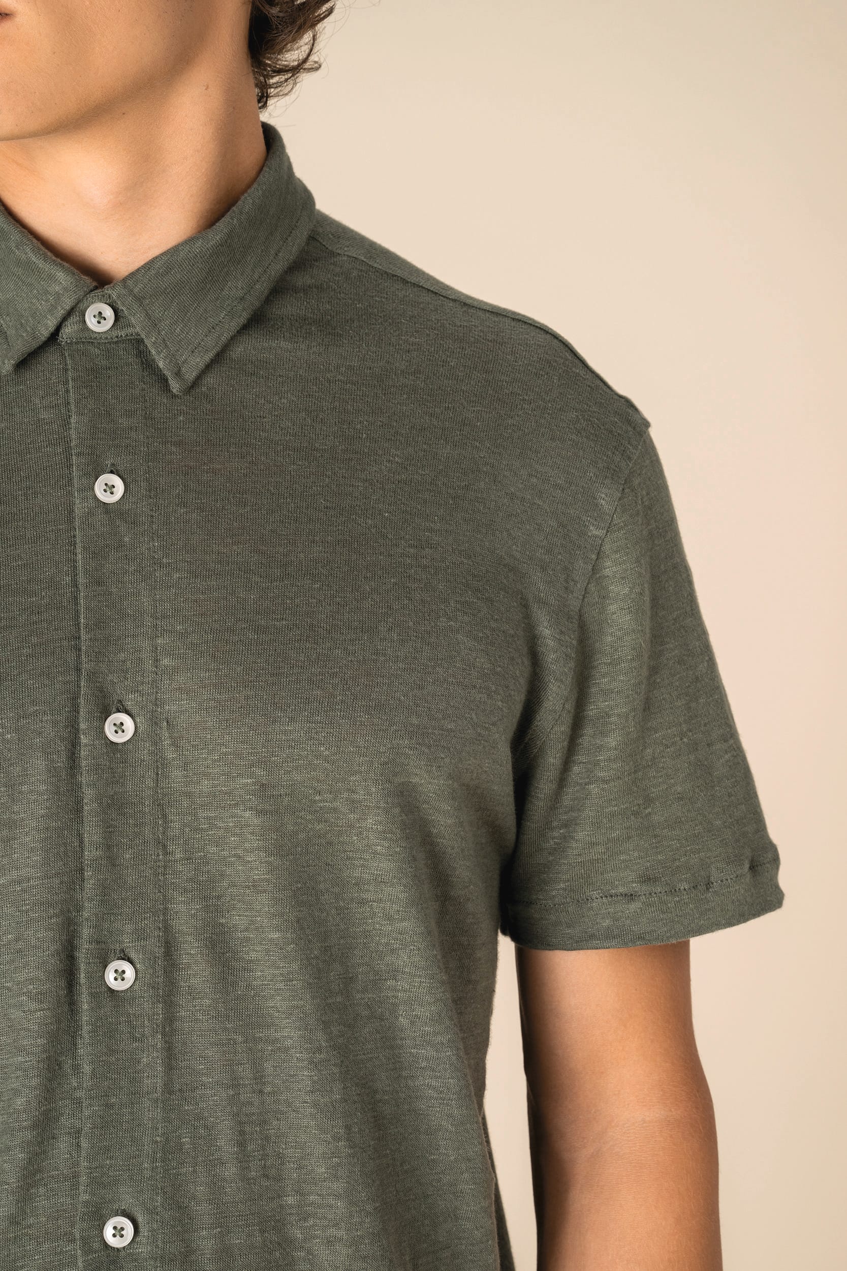 Chemise à manches courtes en lin homme - Image 5