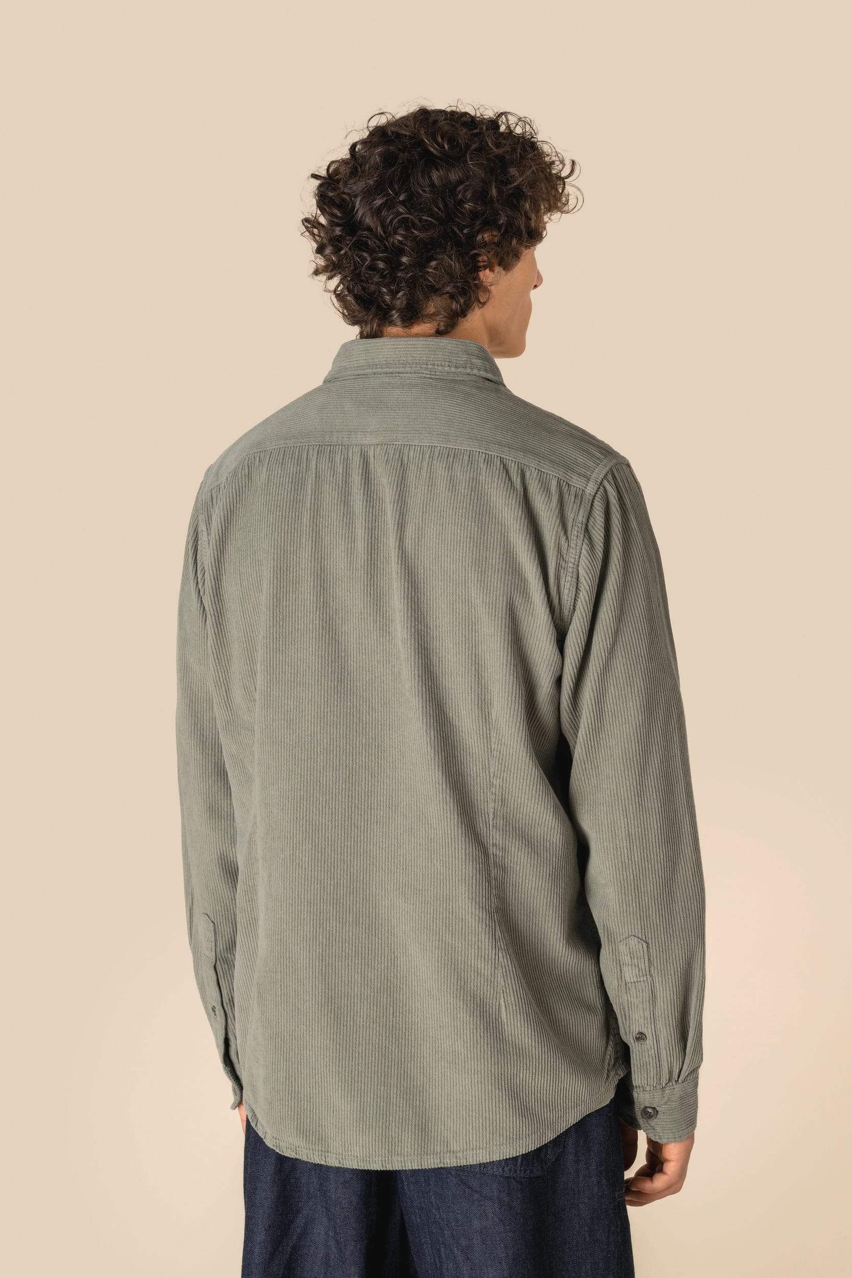 Surchemise écoresponsable délavée en velours côtelé homme - Image 4