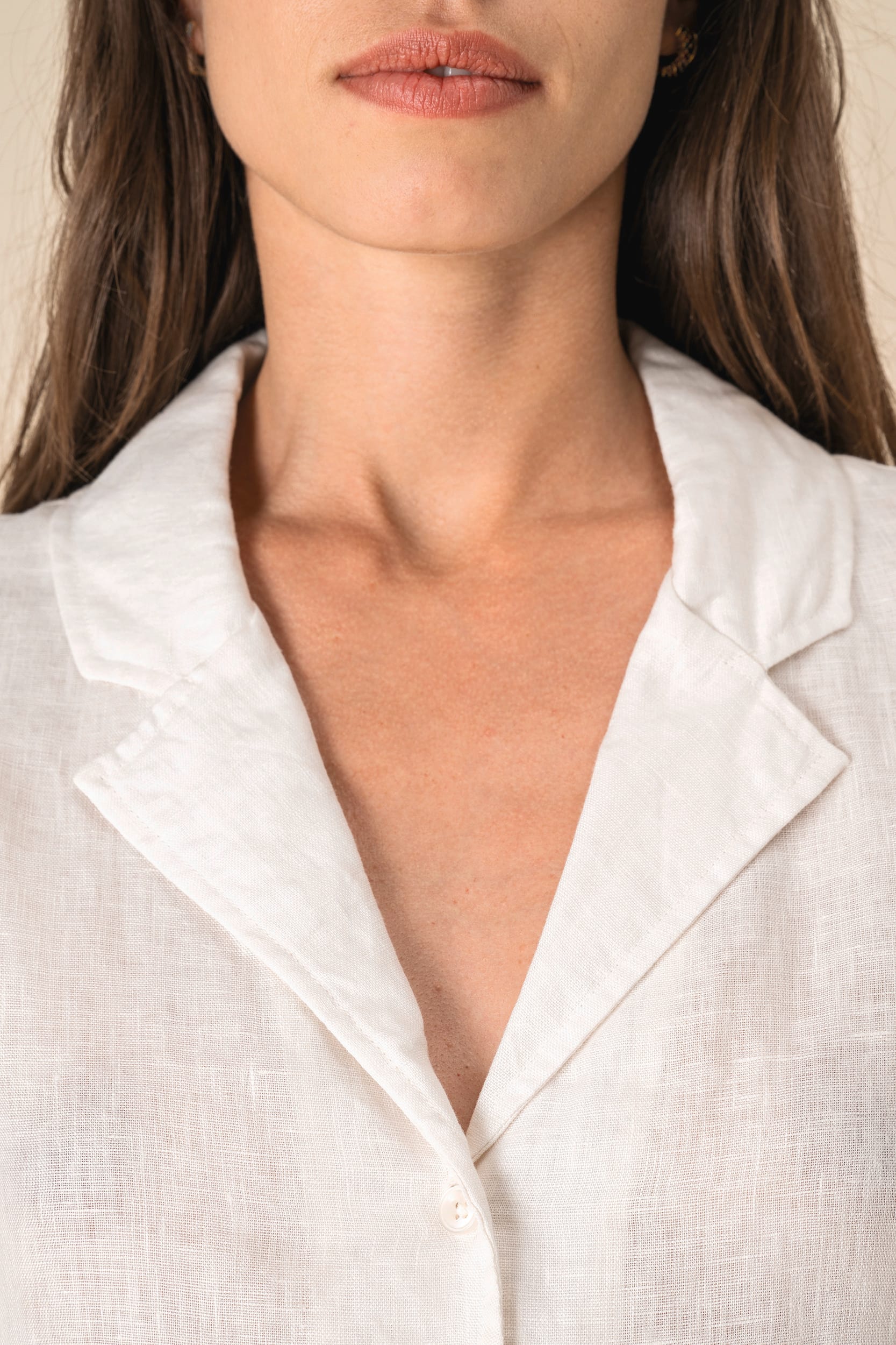 Chemise à col bowling manches courtes en lin femme - Image 7