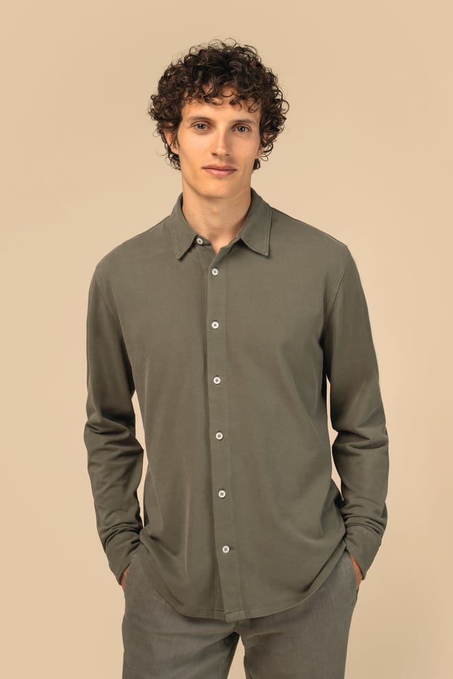 Eco-friendly men's washed effect pique shirt