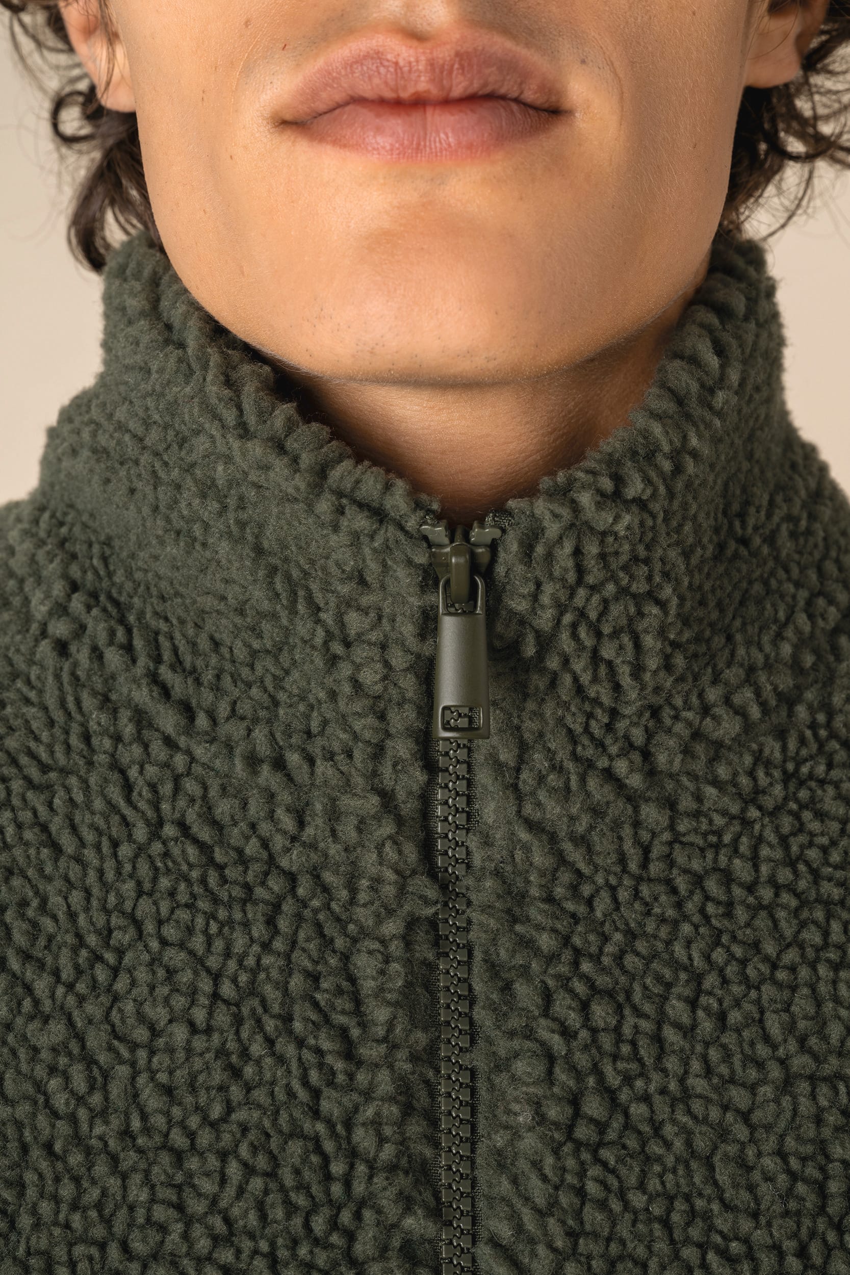 Colete em sherpa de homem