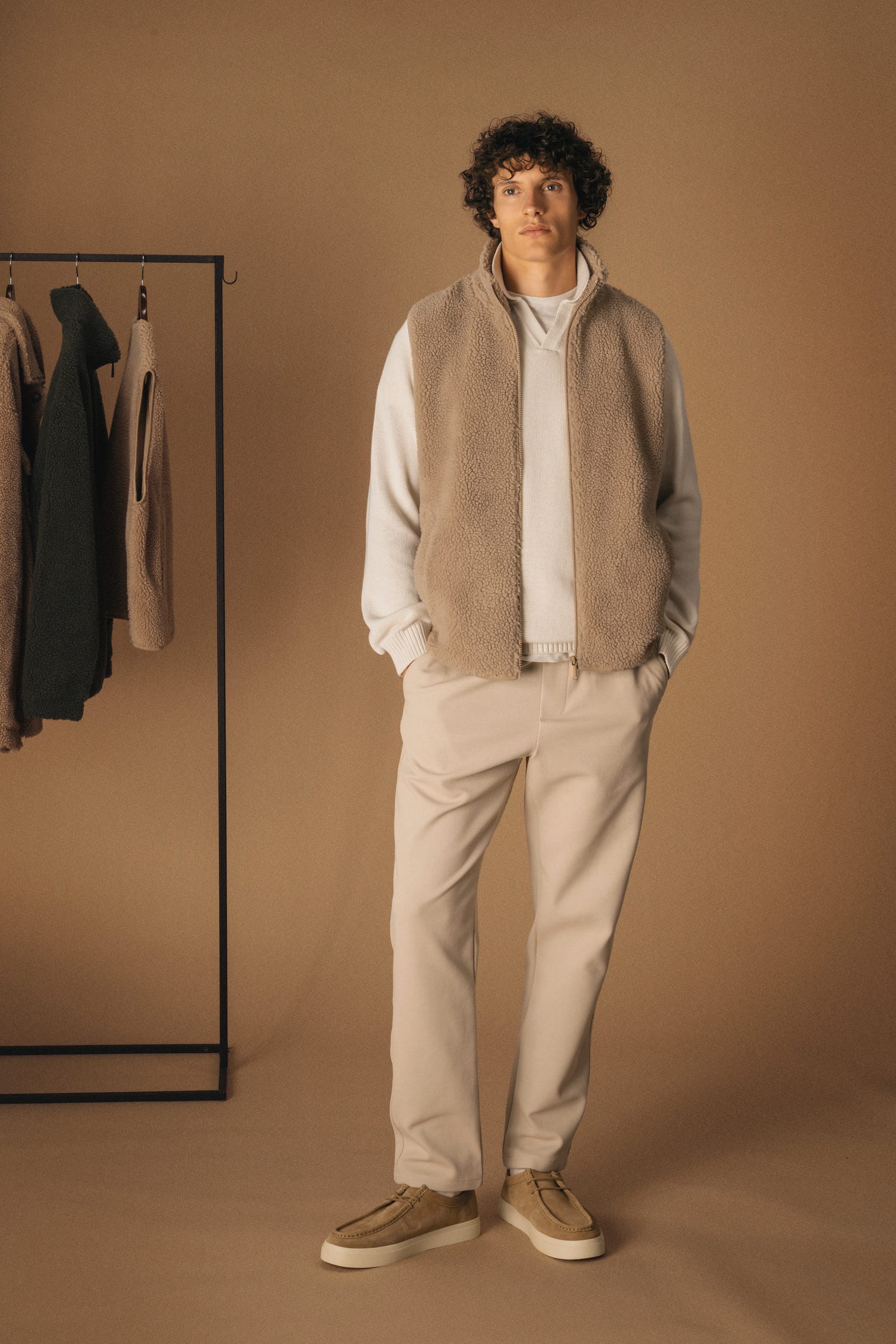 Colete em sherpa de homem