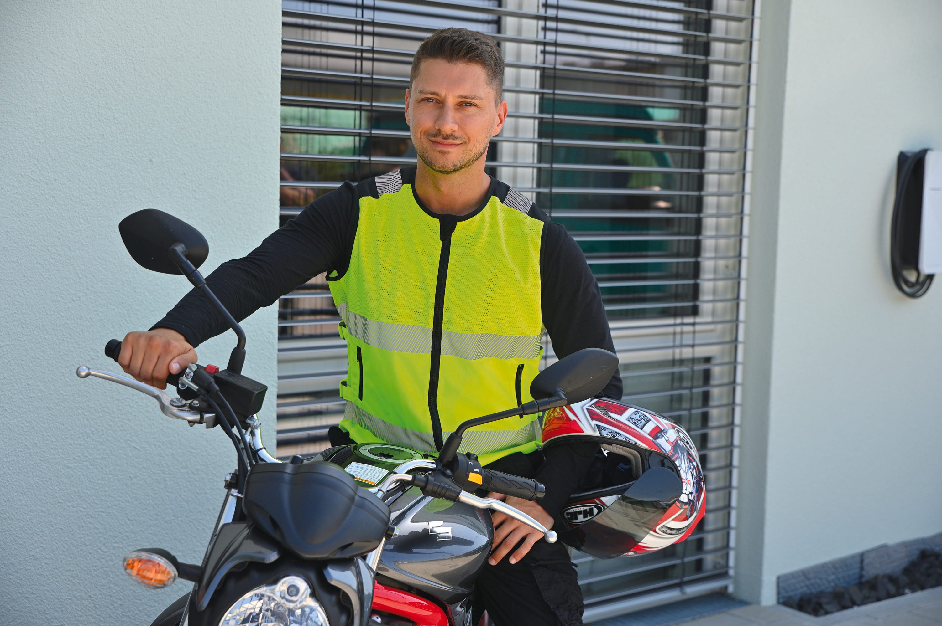 Chaleco de seguridad para moto Naxos.