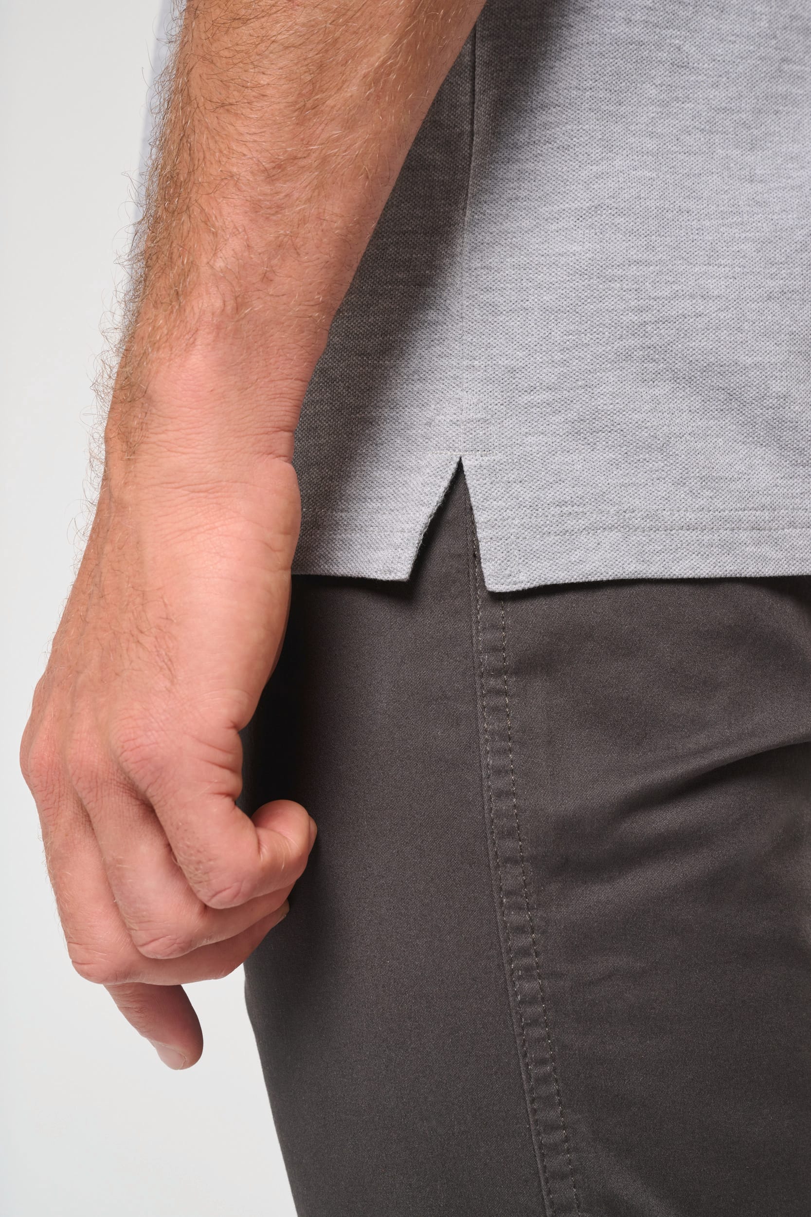 Polo unisexe écoresponsable avec poche poitrine - Image 13