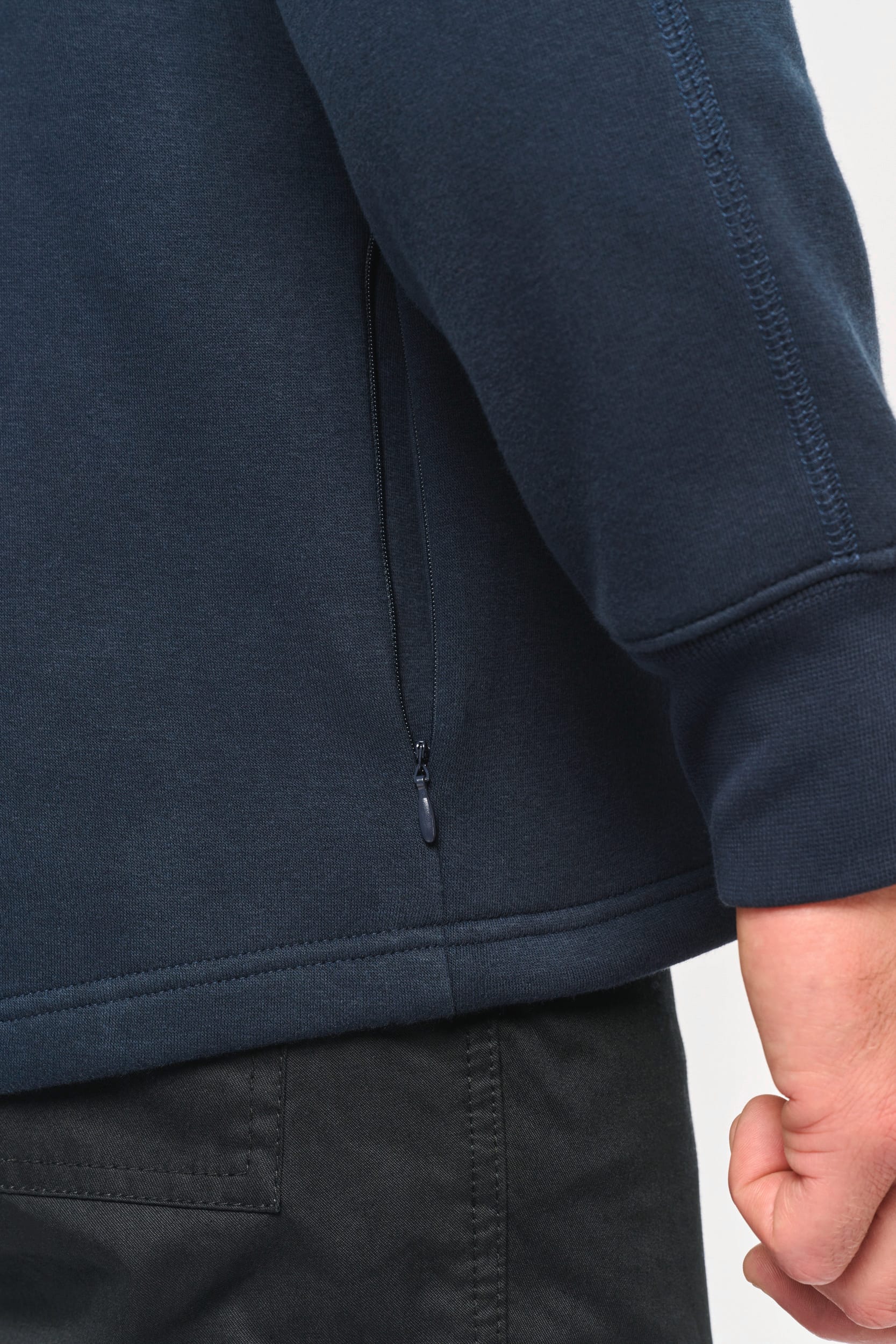 Sweatshirt mit eingesetzten Ärmeln - Bild 15