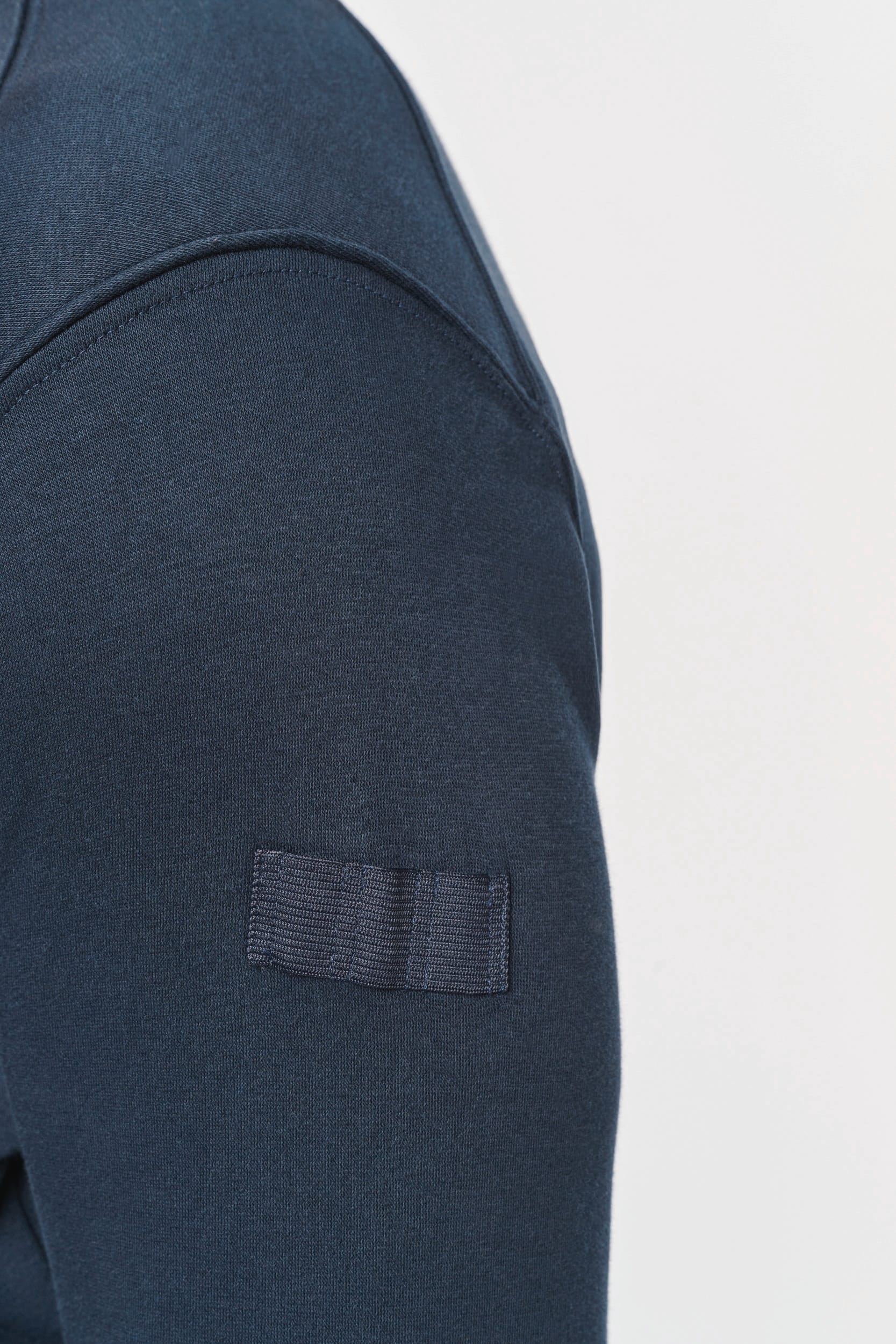 Sweatshirt mit eingesetzten Ärmeln - Bild 12