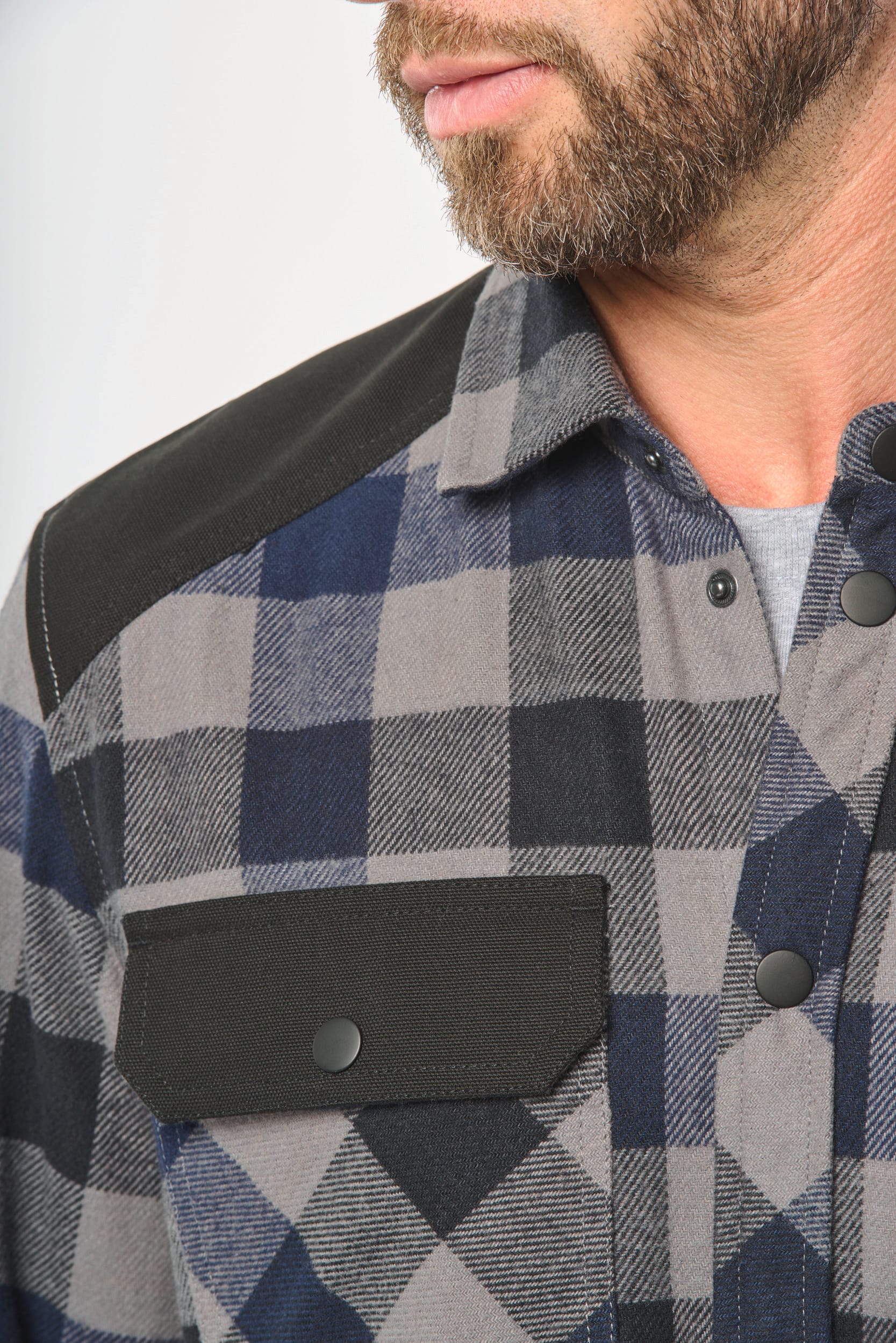 Chemise à carreaux avec poches homme - Image 8