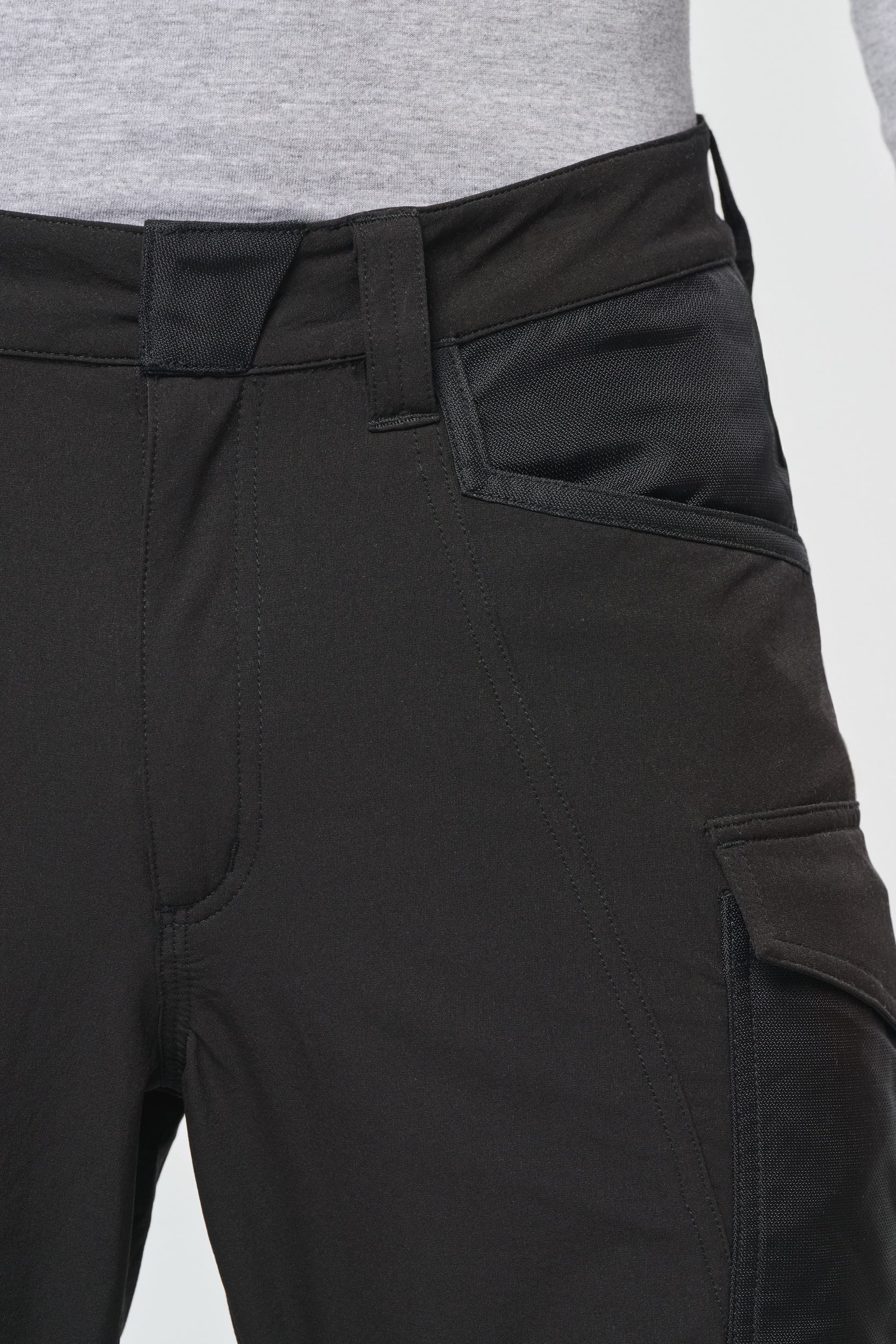 Calças stretch recicladas multibolsos unissexo