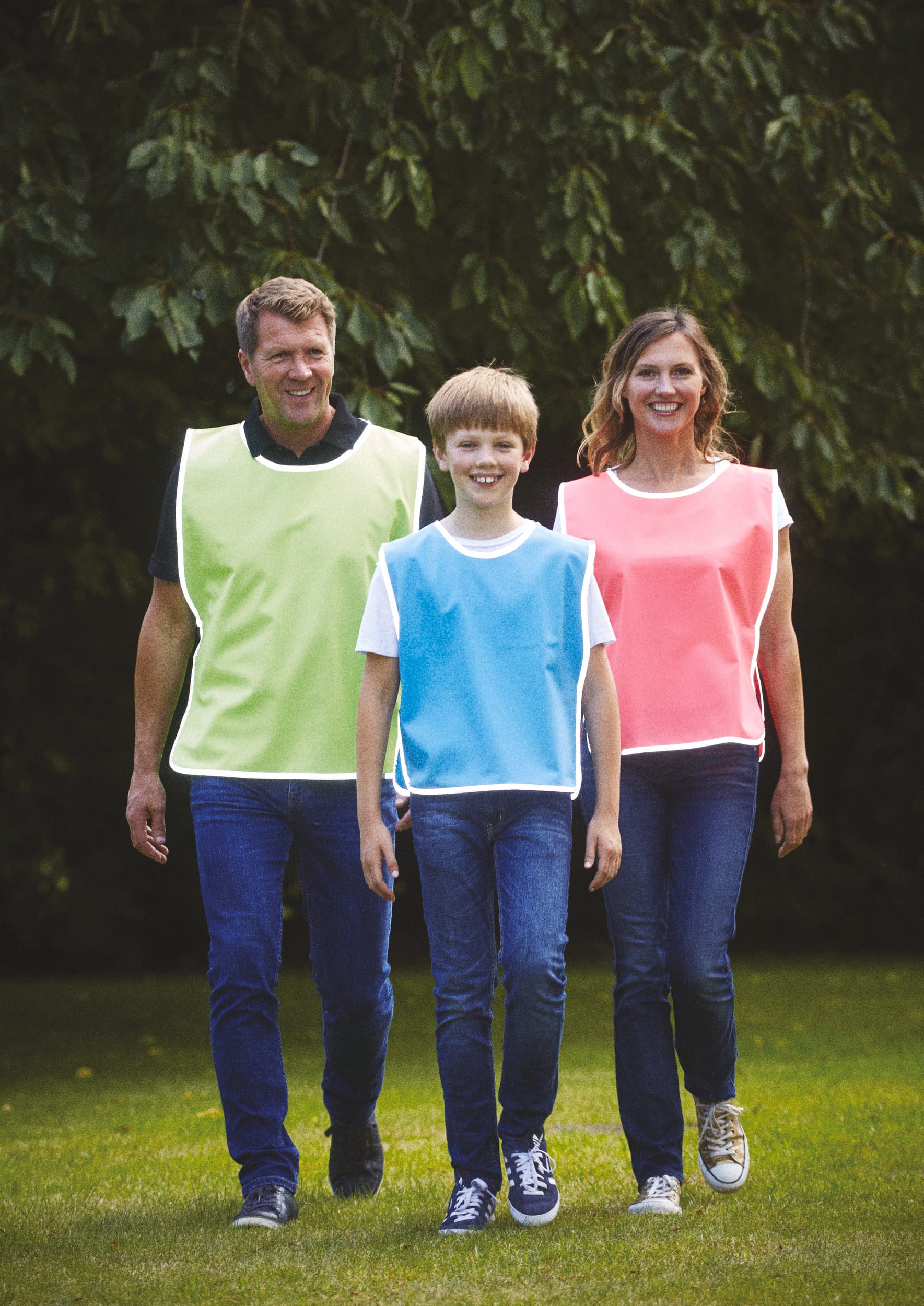 Colete com acabamento retrorreflector