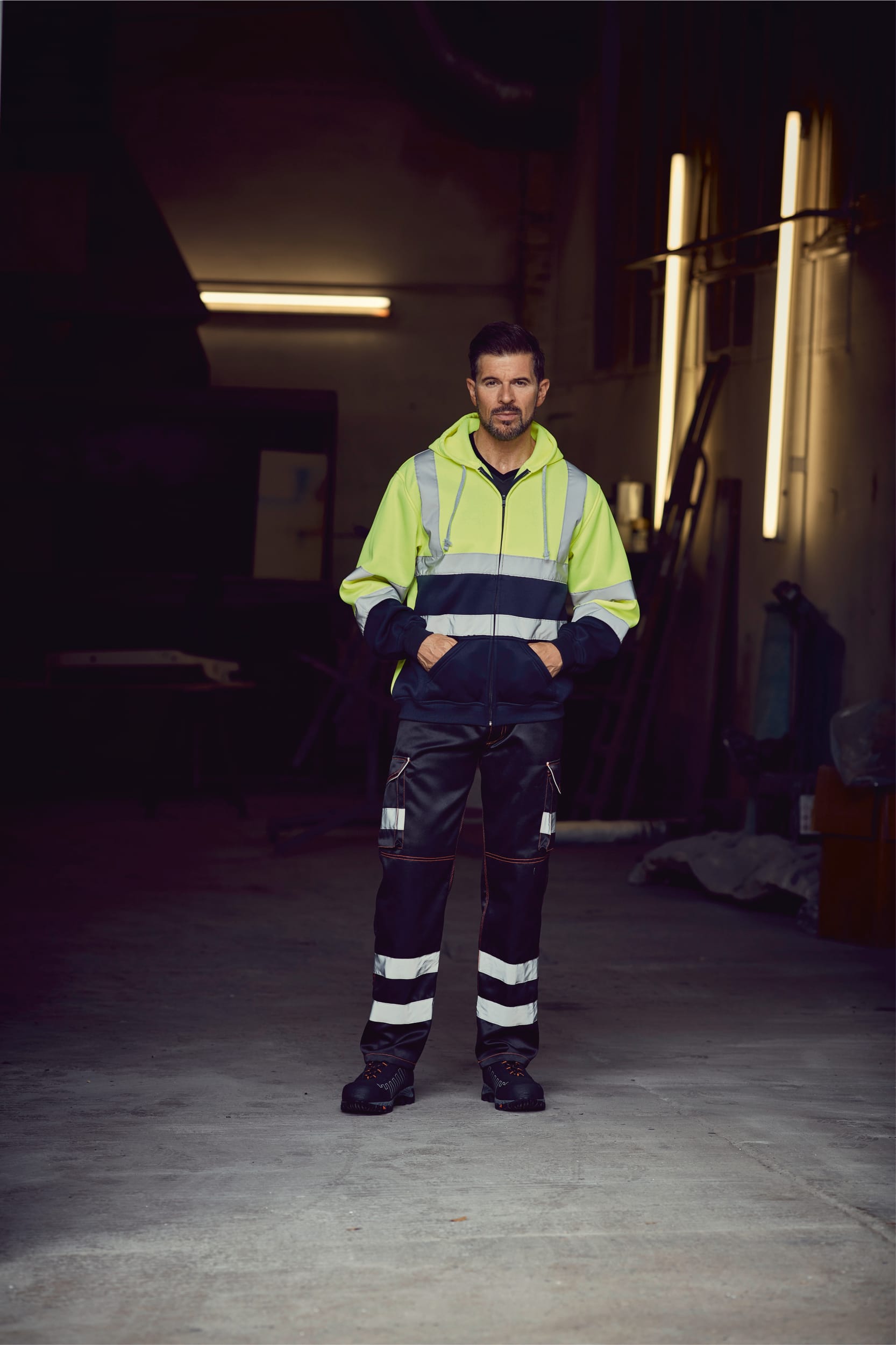 Sweat-shirt zippé capuche - Image 4